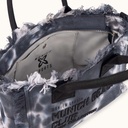 Bolso Crossbody de Algodón Efecto Lavado con Flecos SCUBA BLACK AND WHITE CROSSBODY (5)