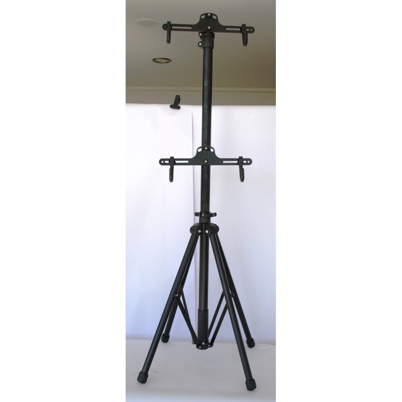 EXPOSITOR EN ALUMINIO PARA BICICLETAS (1)