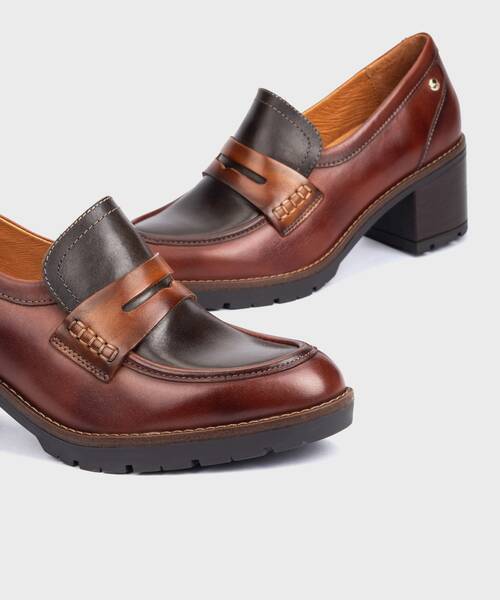 LLANES - Mocasín con tacón medio para mujer (2)