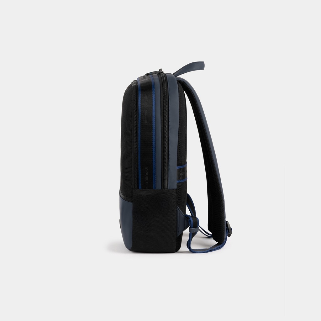 Mochila Quebec de material técnico (1)