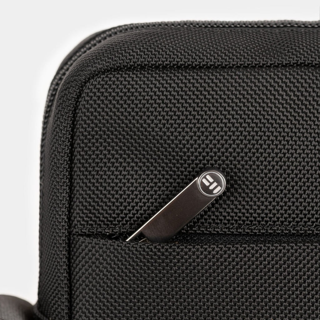 Bolso cruzado Seúl mediano de material técnico (4)