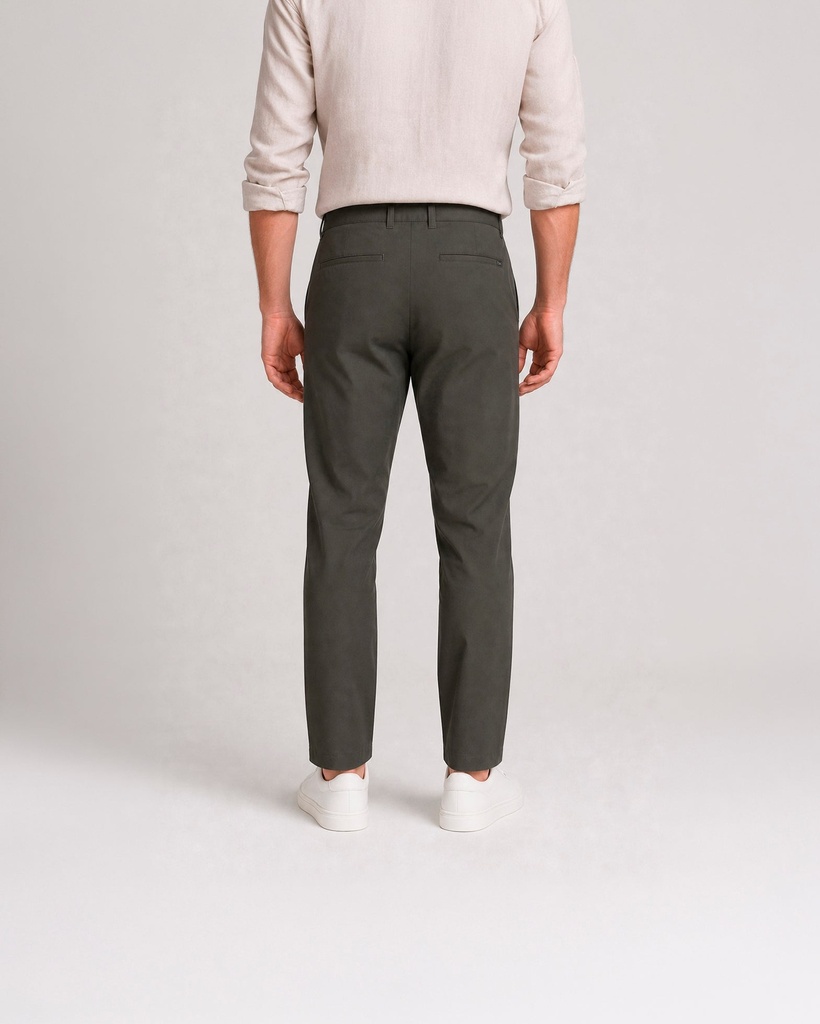 Pantalón de tejido técnico (2)