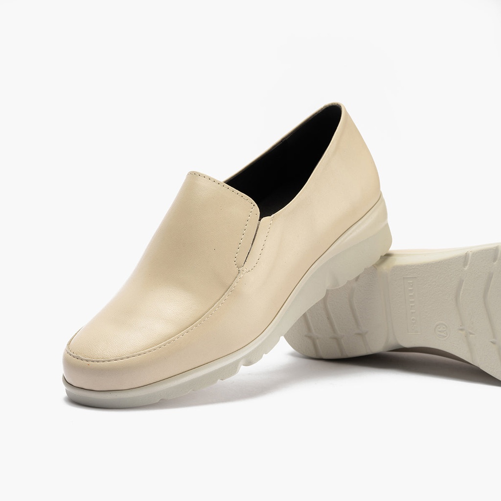 Mocasín Mujer Cuña Baja Beige (1)