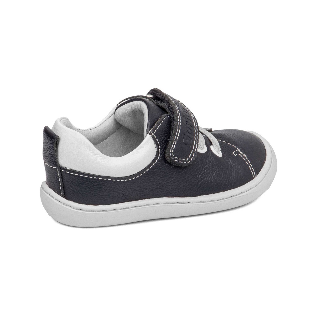 75900 | Oinak Barefoot Azul Blanco 75900 | Oinak Barefoot Azul Blanco GORILA RESPETUOSO ZAPATOS BAREFOOT PARA PEQUES, ¡AVENTURAS GIGANTES! FAVORECE EL DESARROLLO DEL PIE GORILA (2)