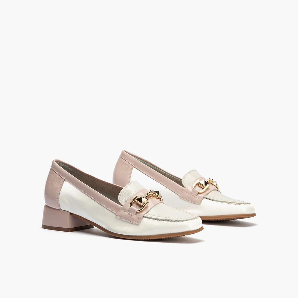 Mocasin con adorno metal mujer en piel charol ROSA (2)