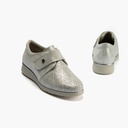 Zapato plano ancho especial con velcro en piel napa fantasía Plata (2)