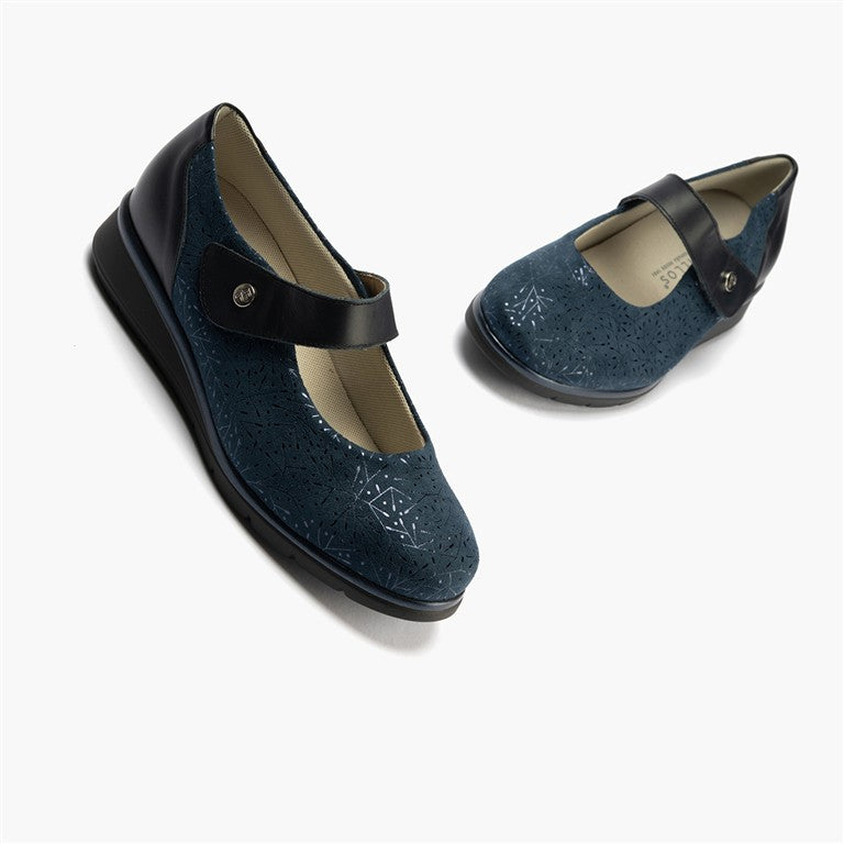 Zapato mercedes ancho especial en piel napa y lycra, con ajuste adaptable Marino (2)
