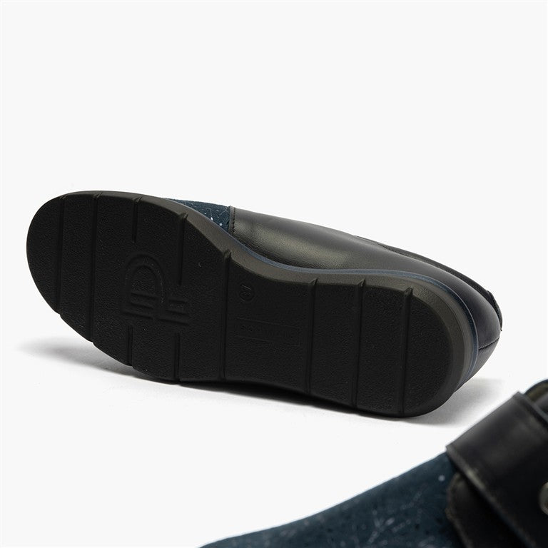 Zapato anchos especial con velcro en lycra y piel napa Marino (3)