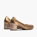 Zapato salón con tacón medio, en piel fantasía perforada Nude (2)