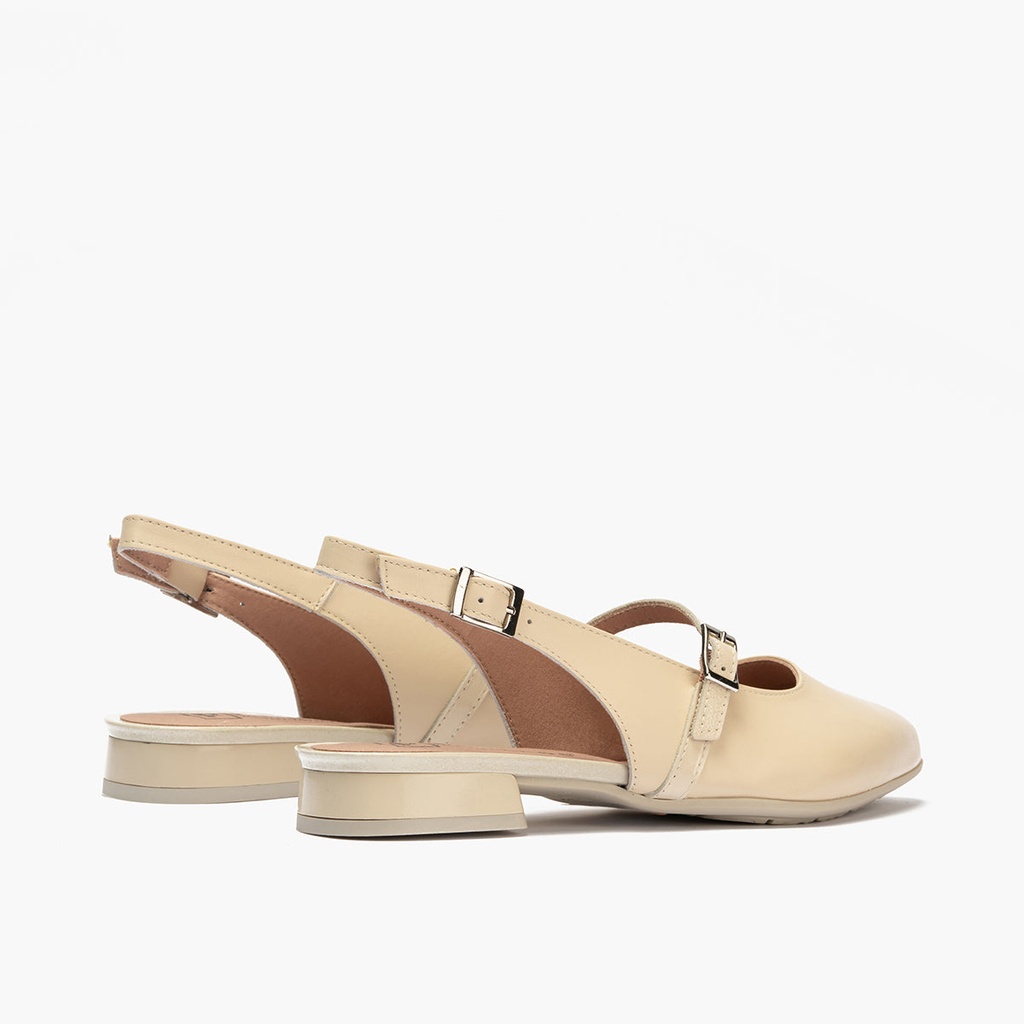 Bailarina con tacón bajo y punta fina Crema (3)