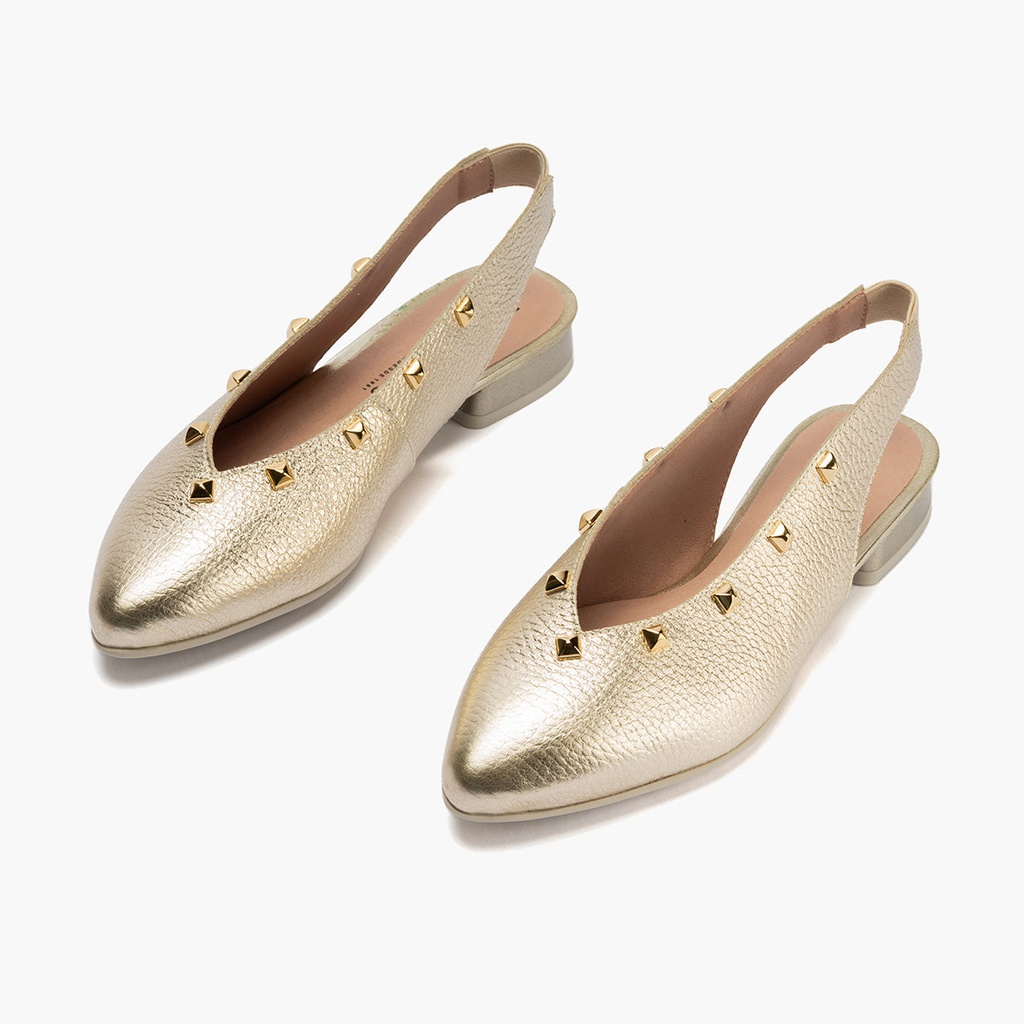 Bailarina con tacón bajo, punta fina y detalles metalizados Oro (2)