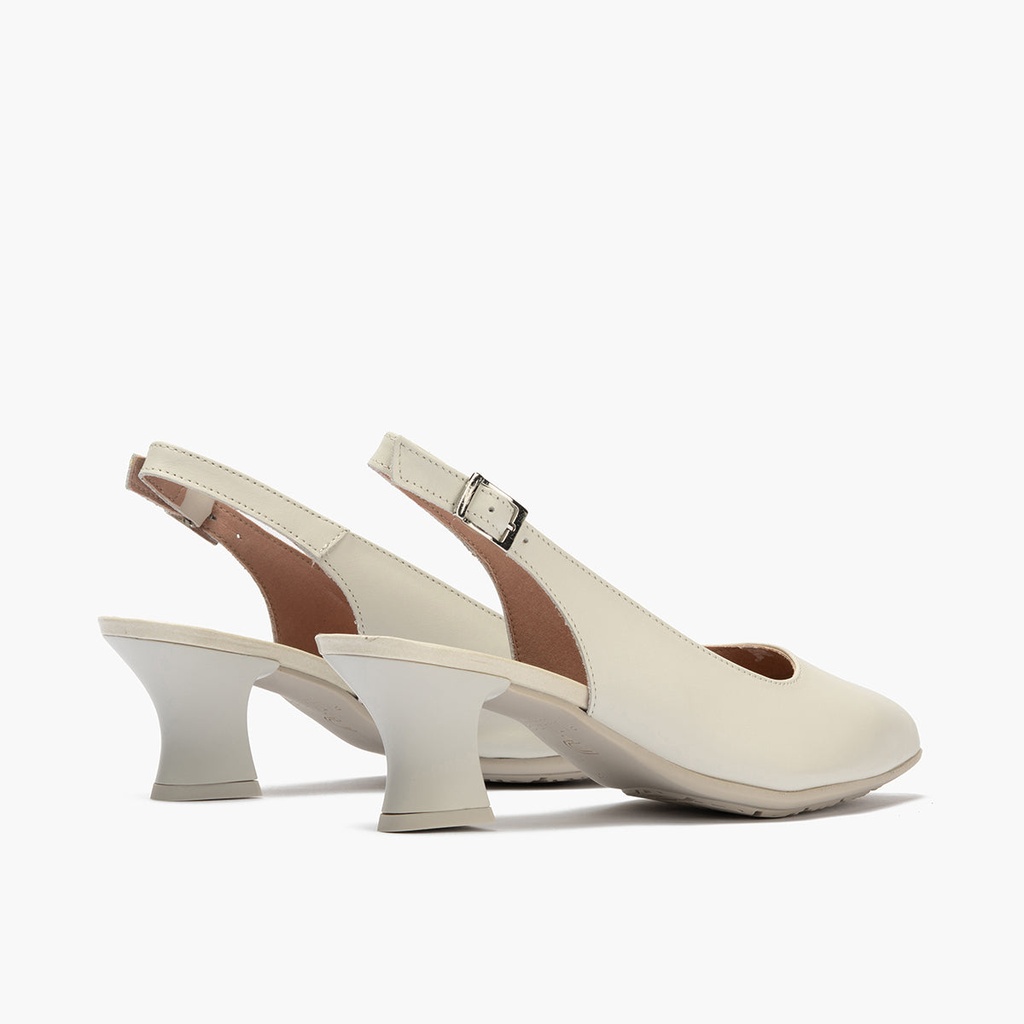 Zapato salón destalonado con tacón medio, en piel napa Glacial (2)