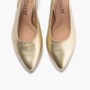 Zapato salón destalonado con tacón medio, en piel laminado Oro (4)