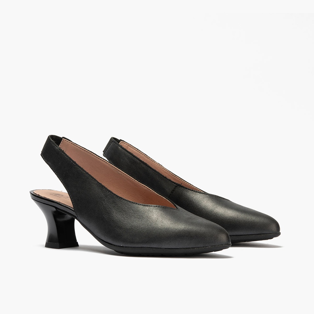Zapato salón destalonado con tacón medio, en piel laminada Negro (2)