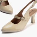 Zapato de salón destalonado con tacón alto, punta fina y pulsera Crema (2)