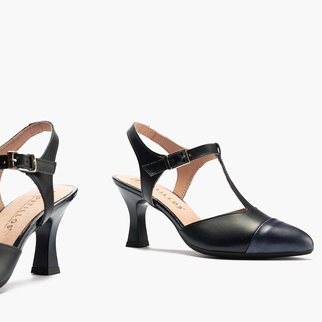 Zapato estilo Gilda con tacón alto y punta fina Marino (4)