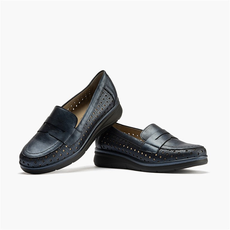 Mocasín plano con antifaz en piel napa fantasía y piel napa con acabados metalizados Marin (2)