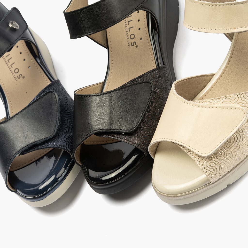 Sandalia cuña con velcros en piel fantasía y piel napa Crema (5)