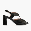 Sandalia con tacón alto y detalles metalizados Negro (3)