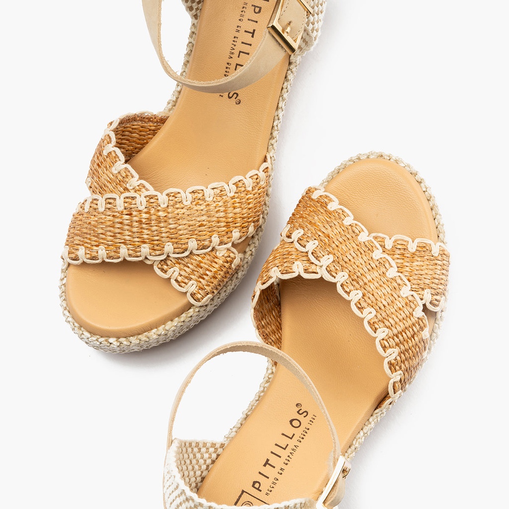 Sandalia de rafia con cuña alta, cruzados y pulsera Cuero (3)