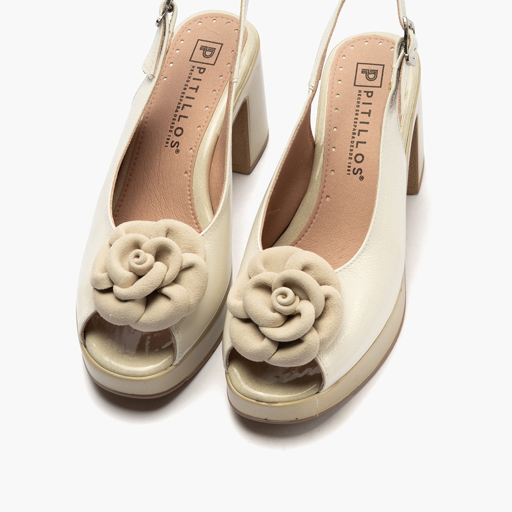 Zapato de salón con tacón plataforma y detalle floral Glacial (3)