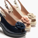 Zapato de salón con tacón plataforma y detalle floral Glacial (5)