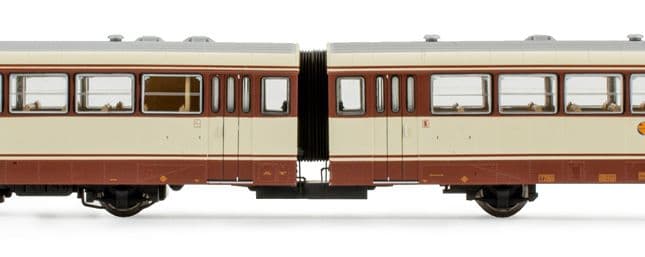 RENFE, set de 2 unidades, automotor diésel "Ferrobus" serie 591.500, decoración “Estrella”, ép. IV, con decoder DCC (1)