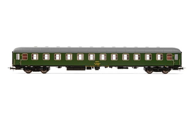 RENFE, coche BB-8500, decoración verde 2ª clase, ép. IV (1)