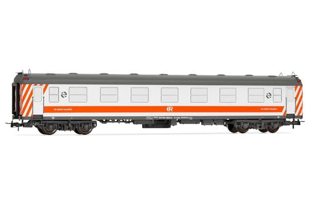 RENFE, coche S-1034, decoración “Regionales” coche auxiliar, ép. V (1)