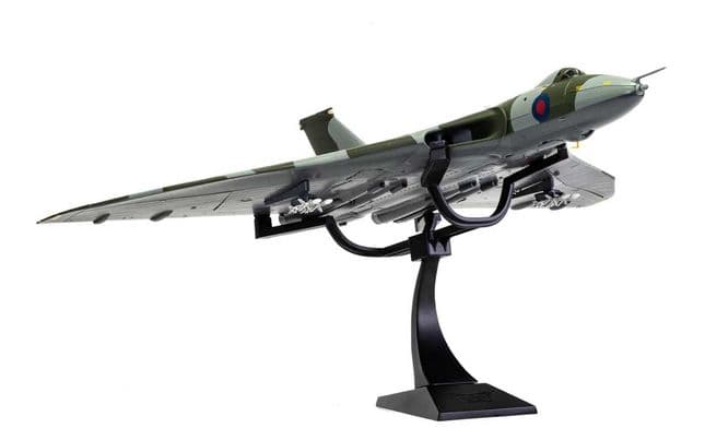 Avro Vulcan B2, XM597 'Black Buck 6' (6)