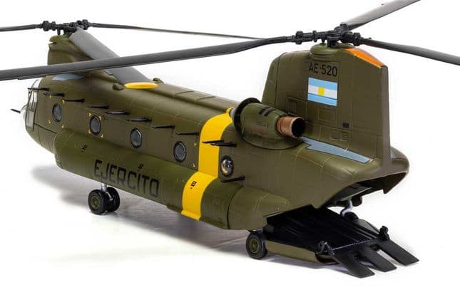 Boeing CH-47C Chinook ‚Äì Argentine Army ‚Äì Captured by British Army (7)