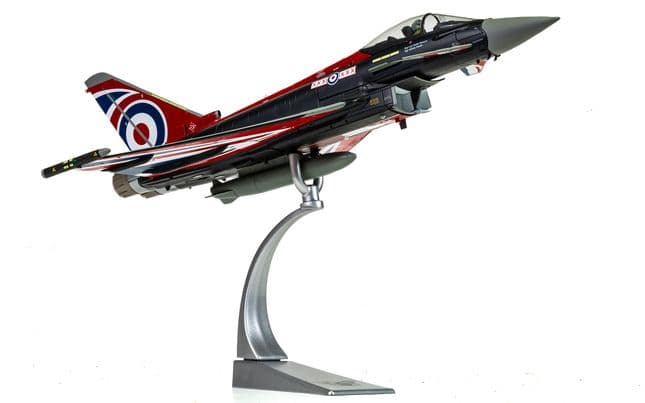 Eurofighter Typhoon FGR4 'Blackjack' - 2022 RAF Typhoon Display Scheme (4)