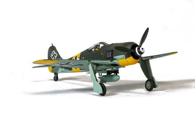 Focke Wulf Fw 190A-8 'Black 1' - 2./JG54. - W.Nr Oberleutnant Otto Kittel (3)
