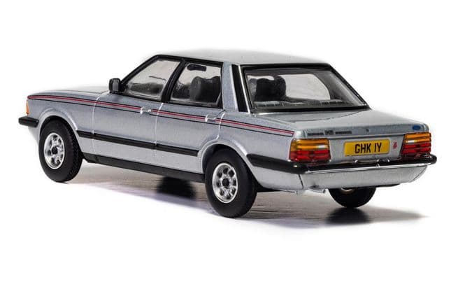 Ford Cortina Mk5 Crusader 1600 'The Last Cortina' Strato Silver (5)