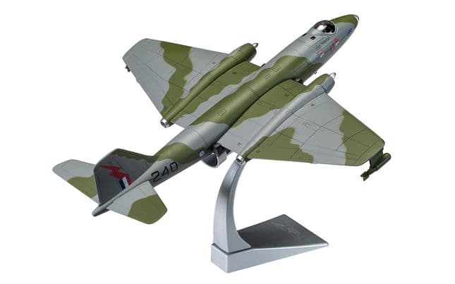 GAF Canberra Mk.20 - RAAF No. 2 Sqn - Vietnam War (4)