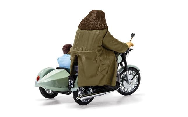 Harry Potter Hagrid Motorcycle and Sidecar (4)
