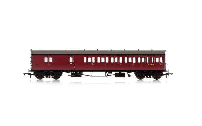 BR, Collett 57' Bow Ended D98 Six Compartment Brake Third (Right Hand), W4951W - Era 4 (1)