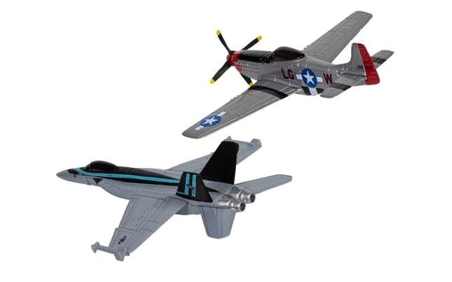 Maverick's F/A-18 Super Hornet & P-51D Mustang (Top Gun Maverick, 2021) (3)