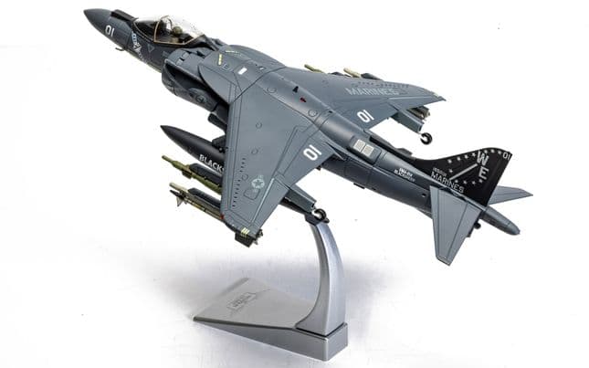 McDonnell Douglas AV-8B Harrier II Plus - 165001/01 - VMA-214 'Black Sheep' (2)