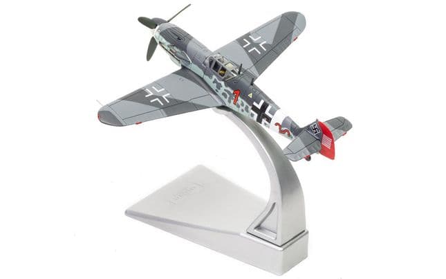 Messerschmitt Bf 109G-2 (Trop) 'Red 1' - JG 27 - Werner Schroer (5)