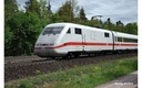 DB AG, set di 4 unità, elettrotreno ad alta velocità ICE 1 BR 401, livrea bianca/rossa, con pantografi aggiuntivi per la Svizzera Tz. "Interlaken", composto da locomotiva motorizzata, locomotiva folle e 2 carrozze intermedie, ep. V-VI (2)