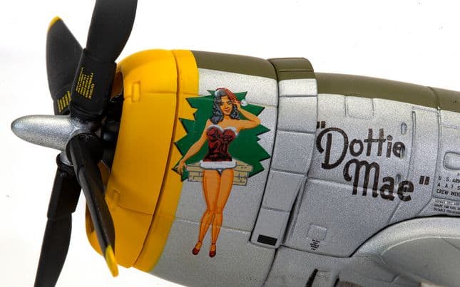 P-47D Thunderbolt® Republic 28RA 'Dottie Mae' - Lt Henry Mohr (9)