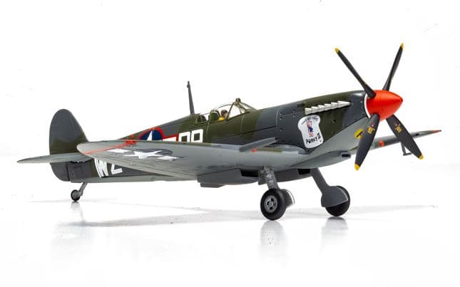 Supermarine Spitfire Mk.IXc 'Porky II' - 31st USAAF - Lt. Robert Connor (5)
