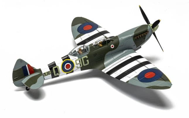 Supermarine Spitfire T9 - MJ627 - Biggin Hill Heritage Hangar (5)