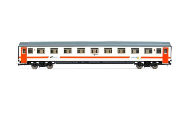 FS, carrozza di 1a classe, livrea 'Intercity Giorno' (1)