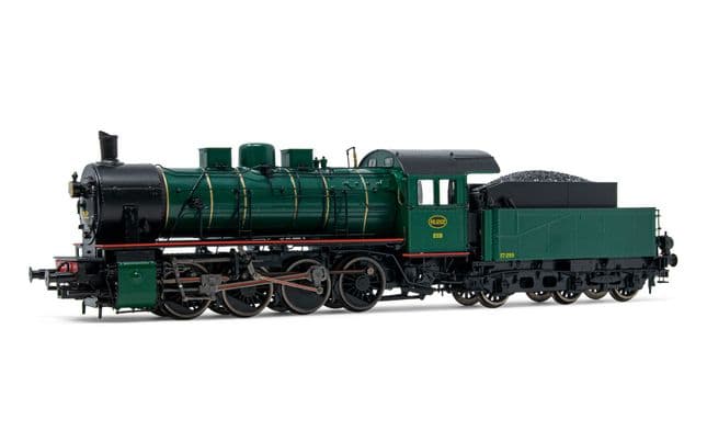 SNCB/NMBS, steam locomotive class 81, 3-dome symetrical boiler, dark green livery, period III (1)
