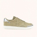 MUNICH GRESCA 331 Indoor football trainers in beige with silver details and white sole (1)