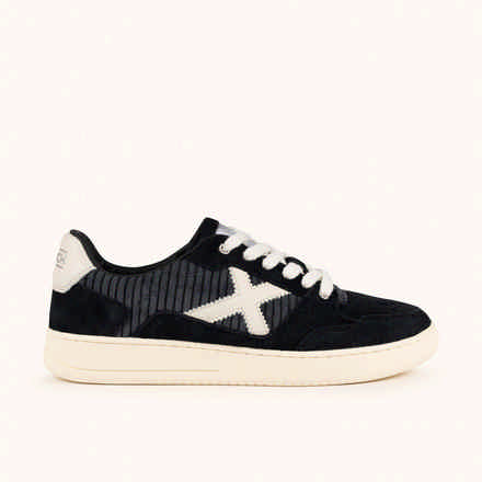 MUNICH LEGIT 122 Sneakers Retro tennis and skate night aesthetic in Black, Grey and White (2)