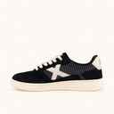 MUNICH LEGIT 122 Sneakers Retro tennis and skate night aesthetic in Black, Grey and White (4)