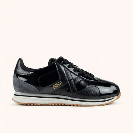 MUNICH SAPPORO 207 Black and Gold Retro Street Sneakers with Snakeskin details (2)